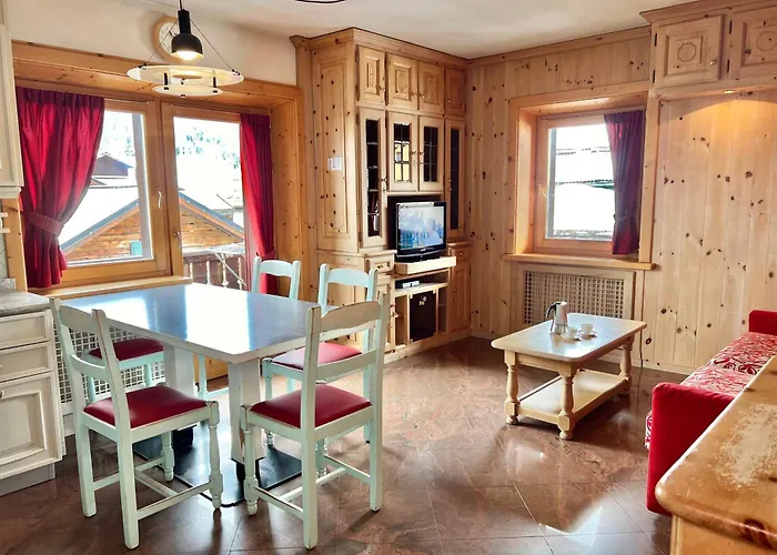 Bike&Ski Saroch Apartments